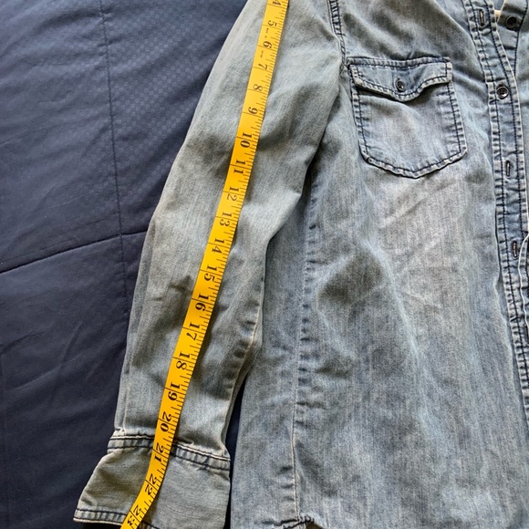 Woman’s long-sleeve button-down shirt - Picture 10 of 10